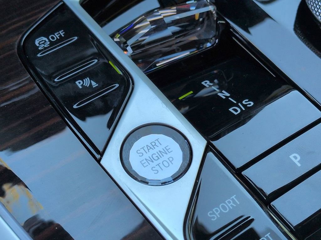 New 2026 BMW X5 xDrive40i w/ Executive Package image 28