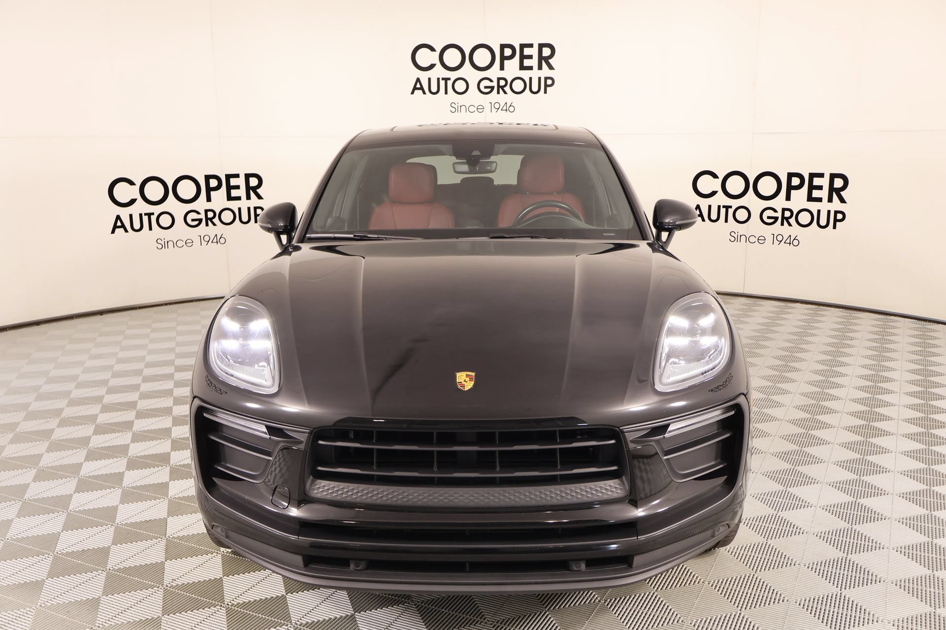 Used 2022 Porsche Macan AWD/4WD image 10