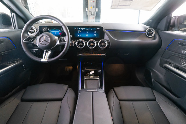 New 2026 Mercedes-Benz GLA 250 4MATIC image 12