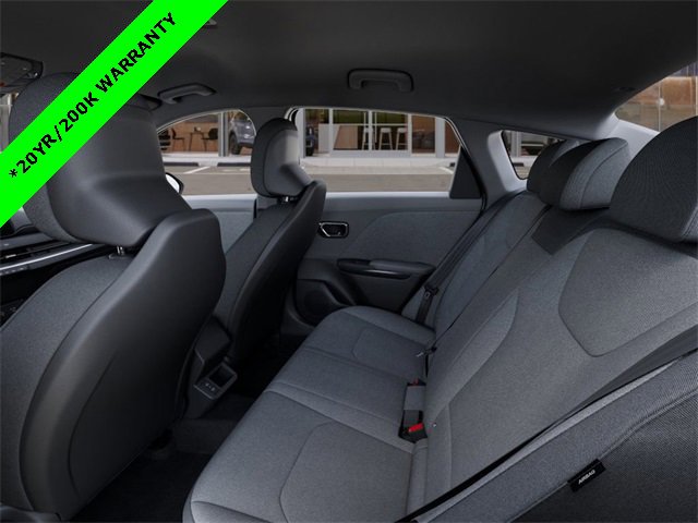 New 2025 Kia K4 LXS image 18