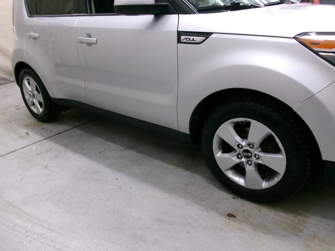 Used 2018 Kia Soul Base 4dr Crossover 6A image 9