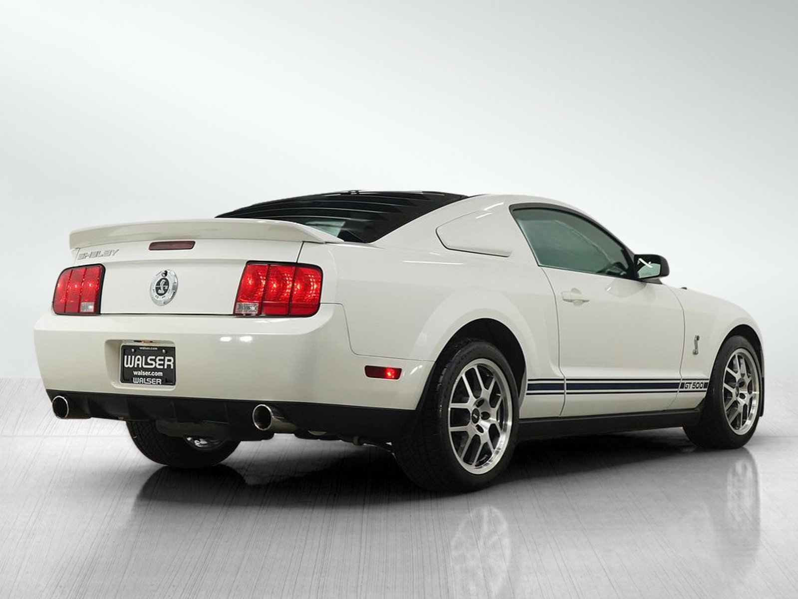 Used 2009 Ford Mustang Shelby GT500 RWD image 5