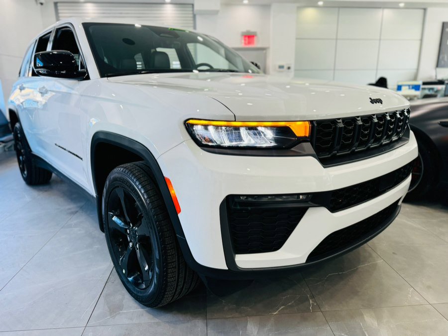 Used 2026 Jeep Grand Cherokee Limited image 10