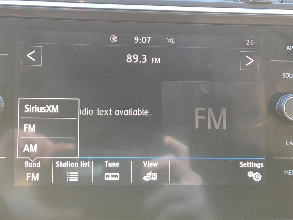 Used 2020 Volkswagen Tiguan SE image 7