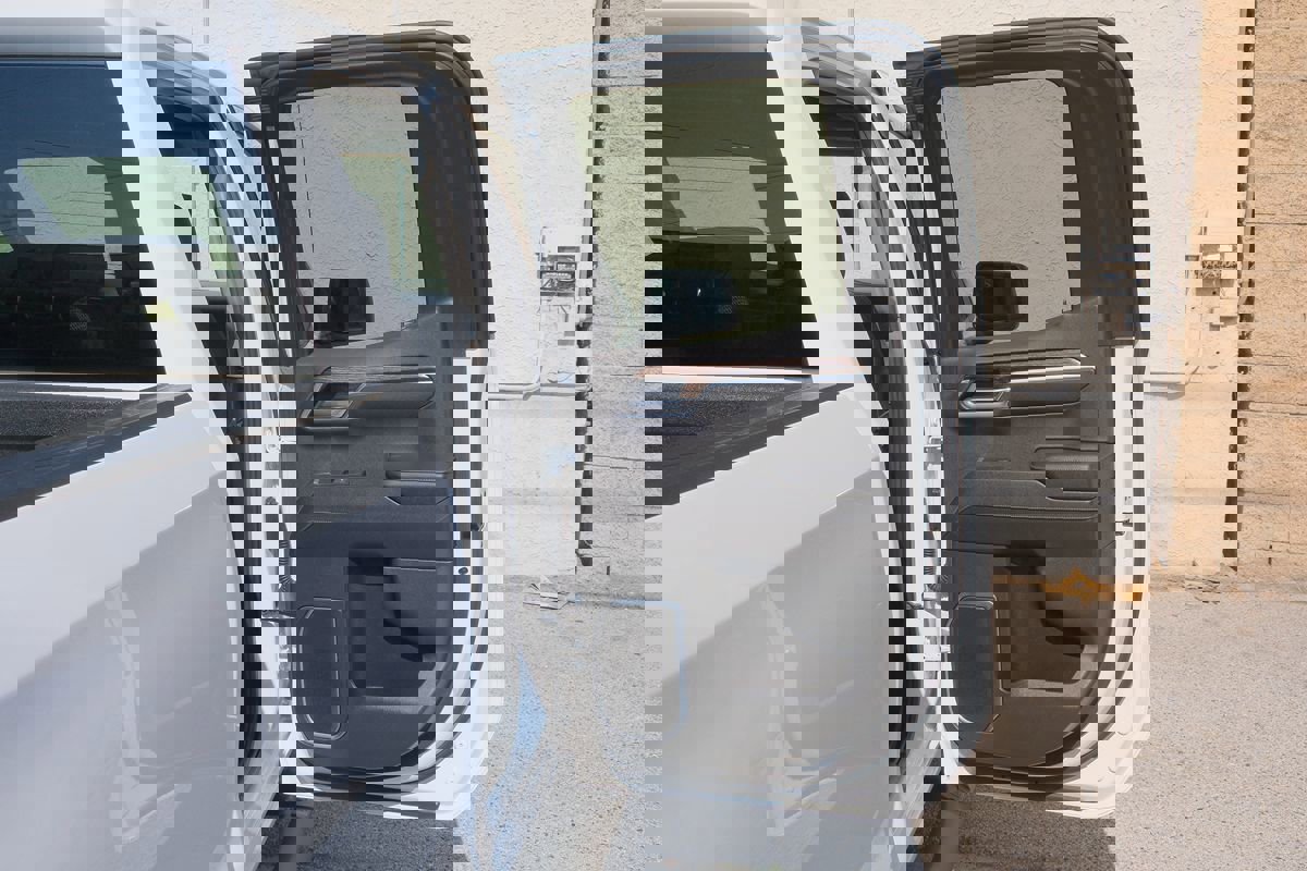 Used 2023 GMC Sierra 1500 Elevation image 31