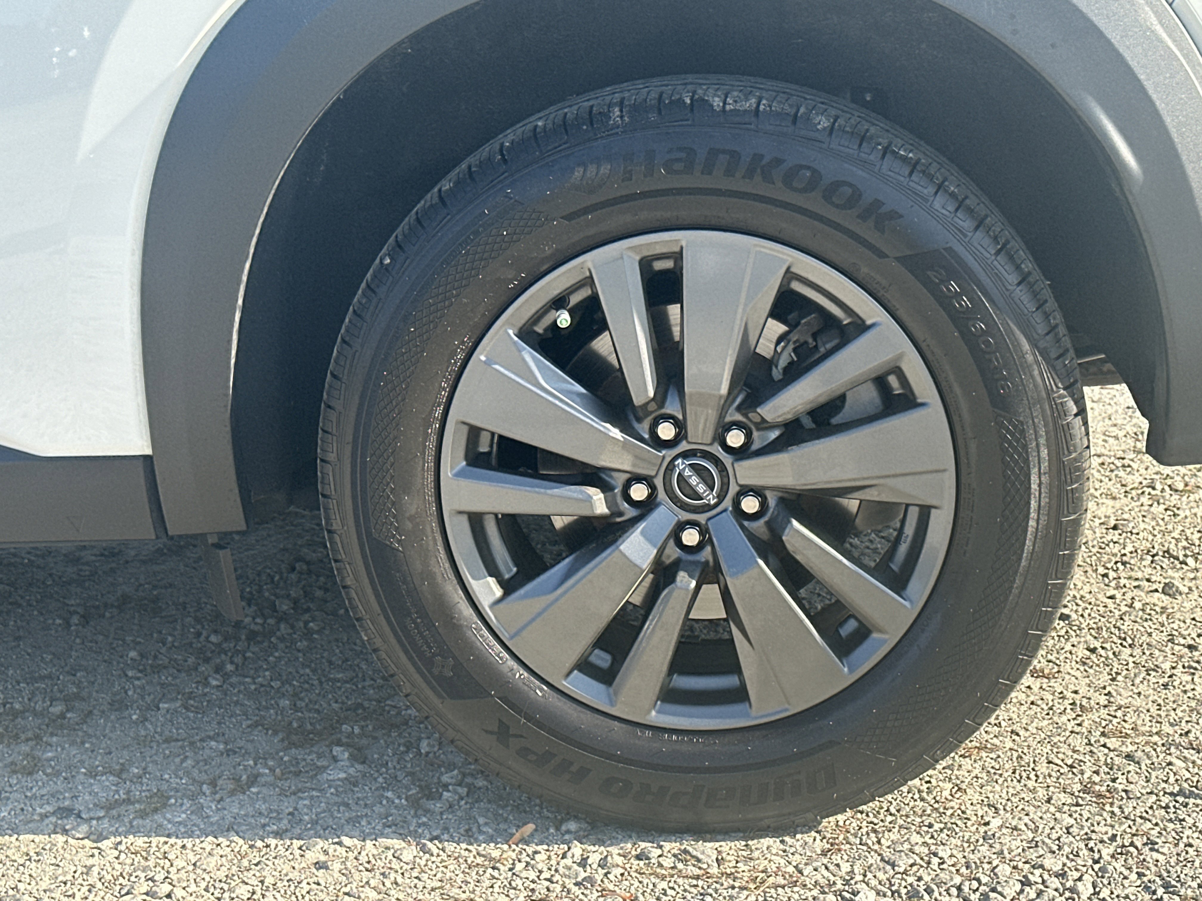 Used 2025 Nissan Pathfinder SV image 20