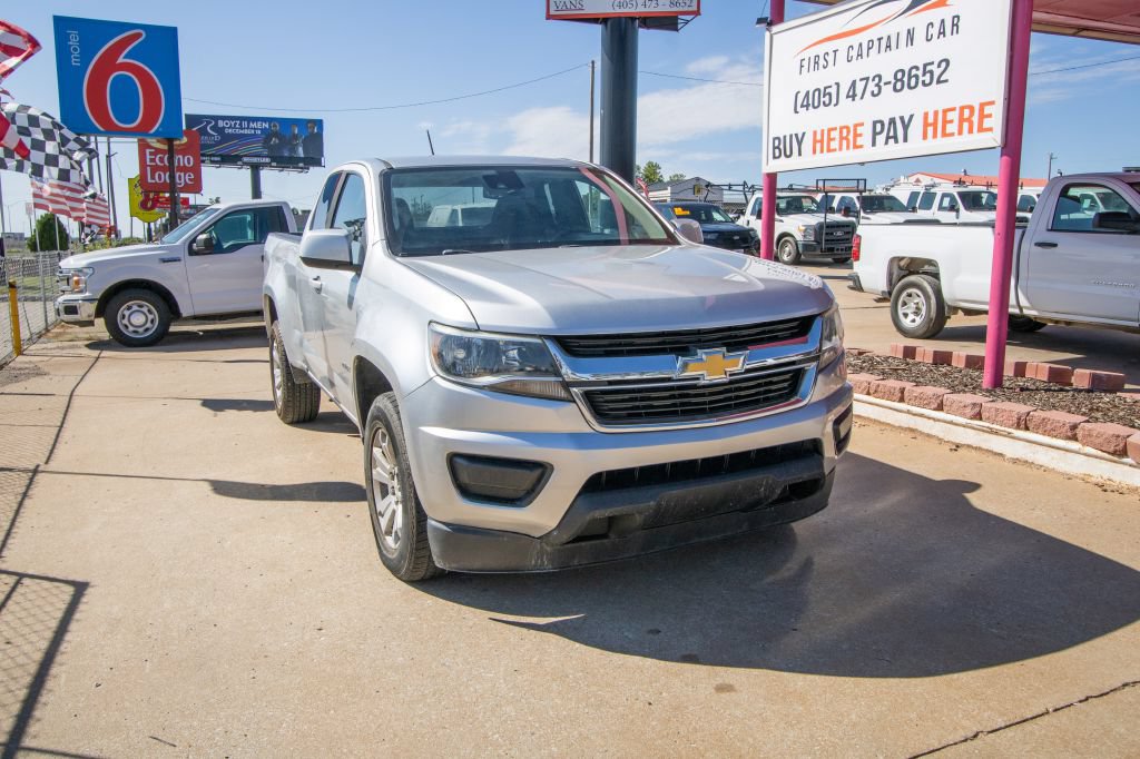 Used 2020 Chevrolet Colorado LT w/ Safety Package RWD image 2