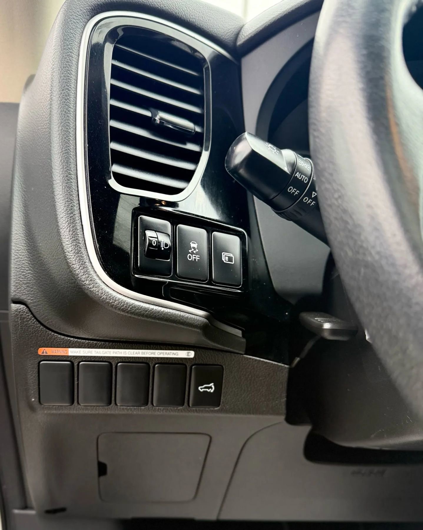 Used 2017 Mitsubishi Outlander GT image 23