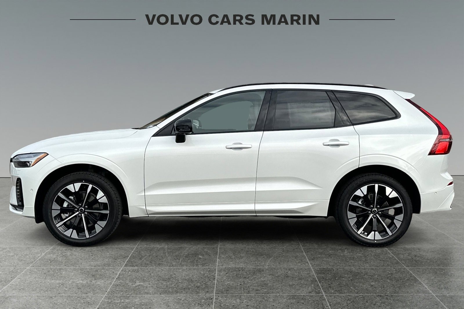 New 2026 Volvo XC60 B5 Plus w/ Protection Package Premier image 5