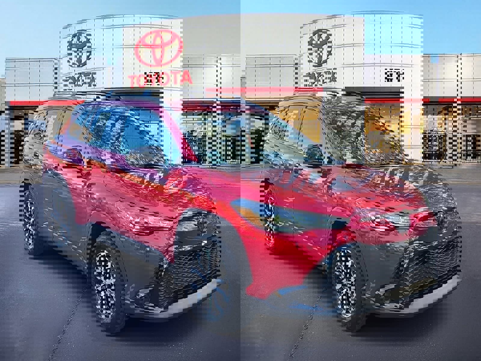 Used 2025 Toyota Corolla Cross AWD Hybrid image 3