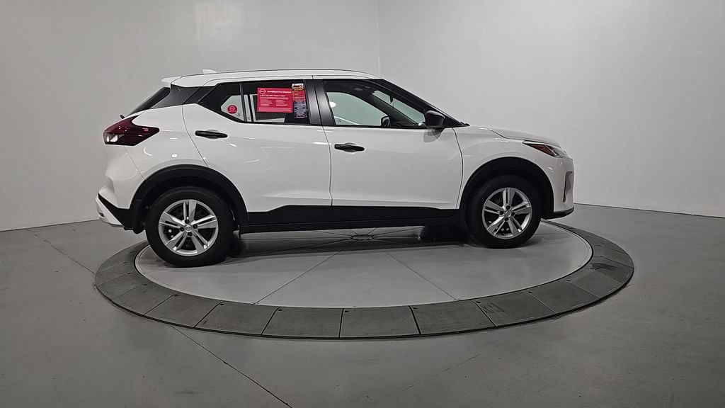 Certified 2025 Nissan Kicks Play S FWD image 8
