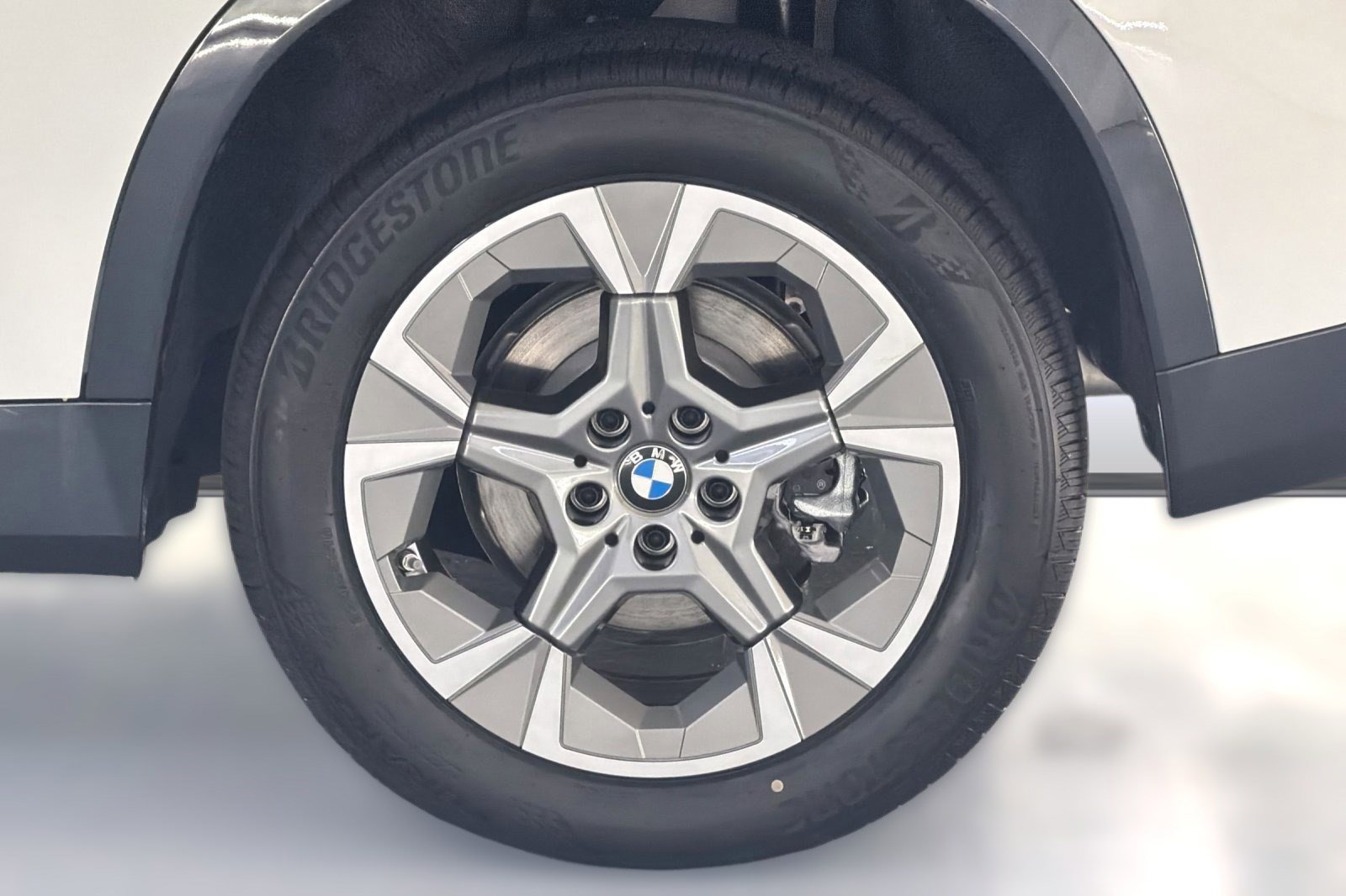 Used 2026 BMW X1 xDrive28i w/ Technology Package AWD/4WD image 11