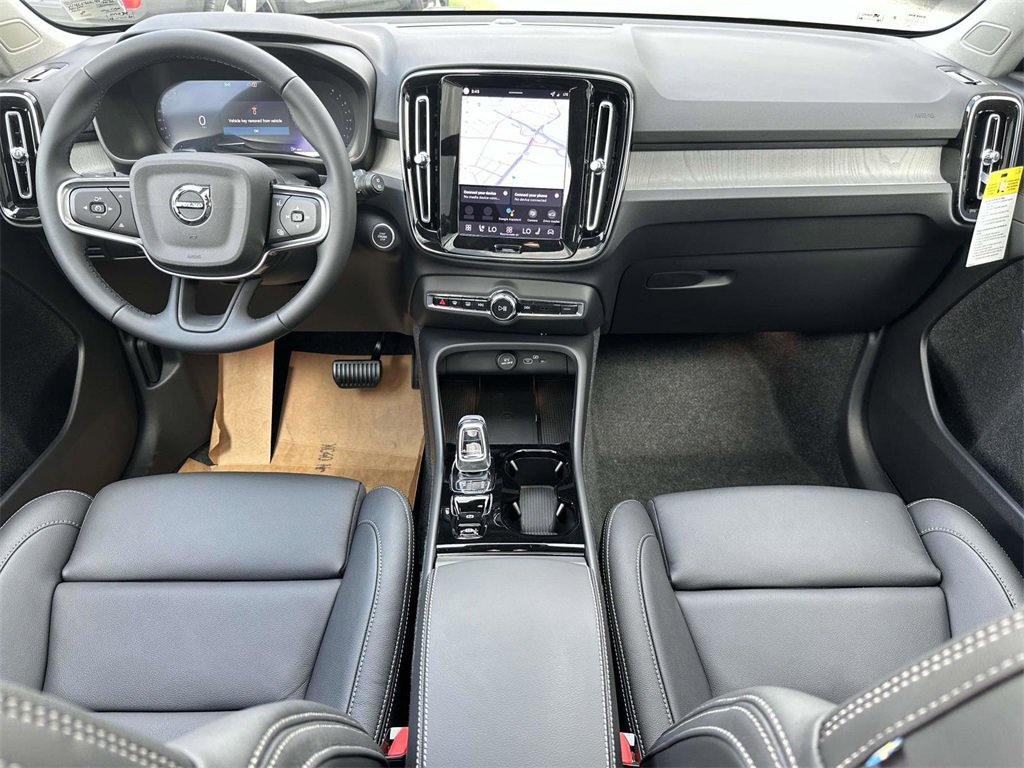 New 2026 Volvo XC40 B5 Plus w/ Protection Package Premier image 2