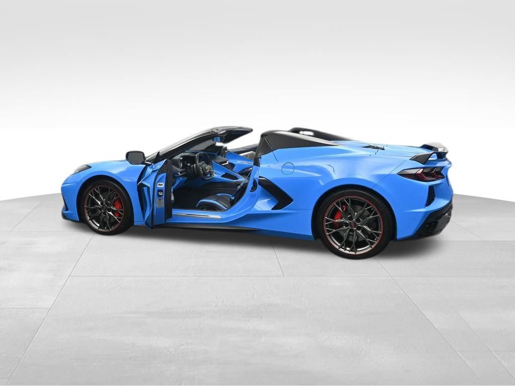 Used 2023 Chevrolet Corvette Stingray Premium Conv w/ Z51 Performance Package RWD image 47