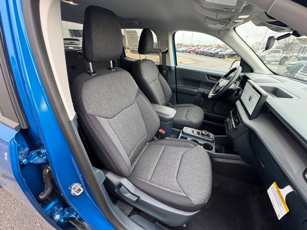 New 2025 Ford Maverick XLT w/ Black Appearance Package image 18