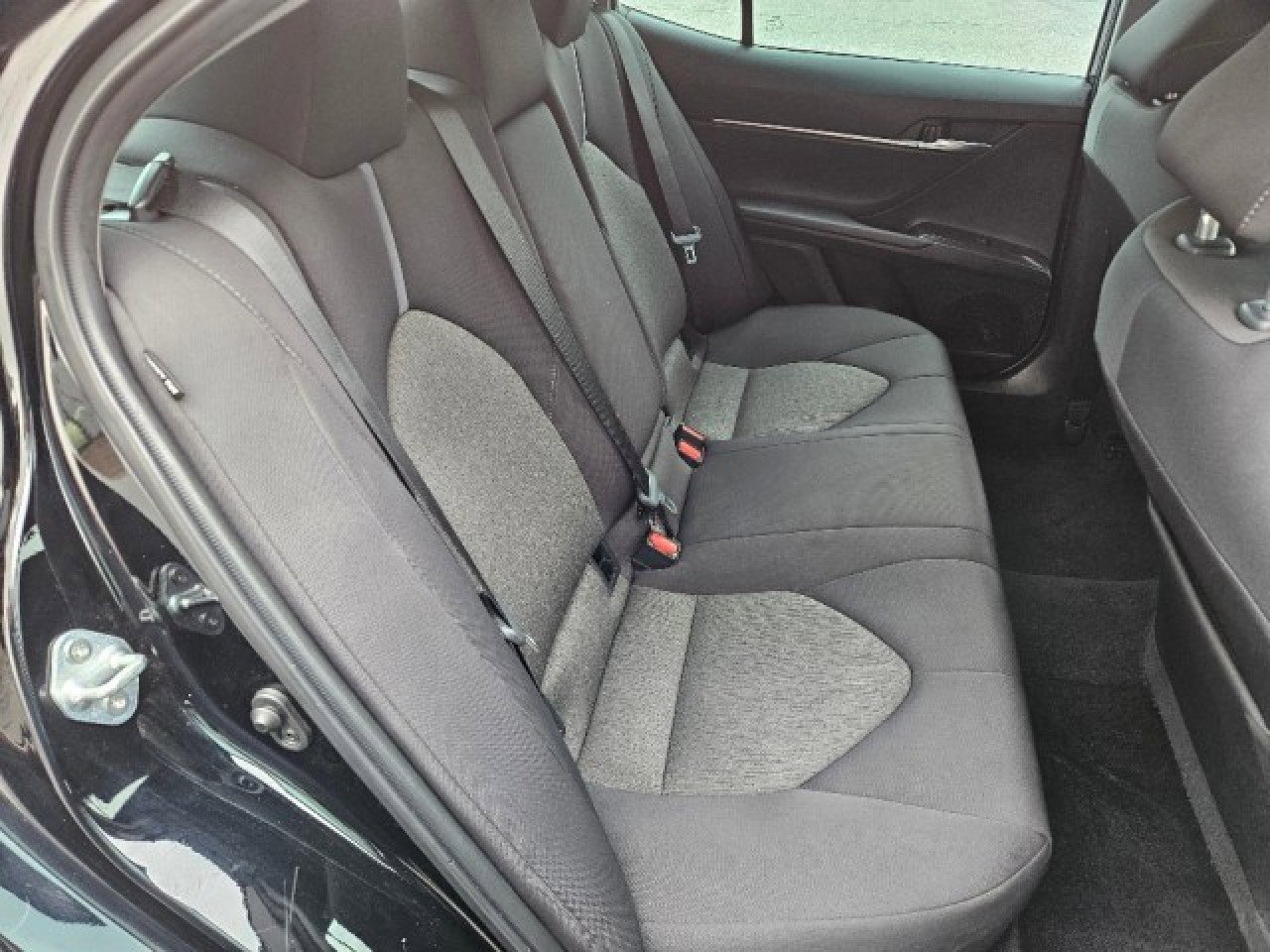 Used 2023 Toyota Camry LE image 12