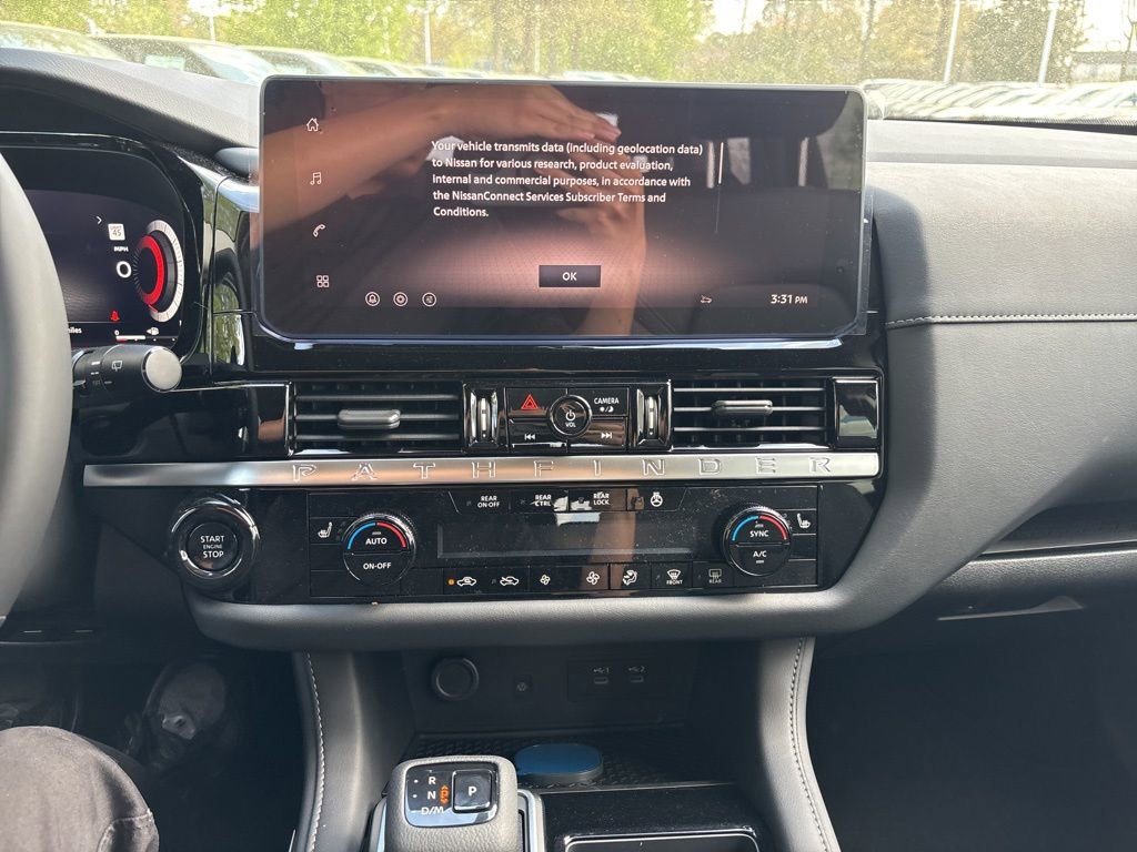 New 2026 Nissan Pathfinder SL image 11