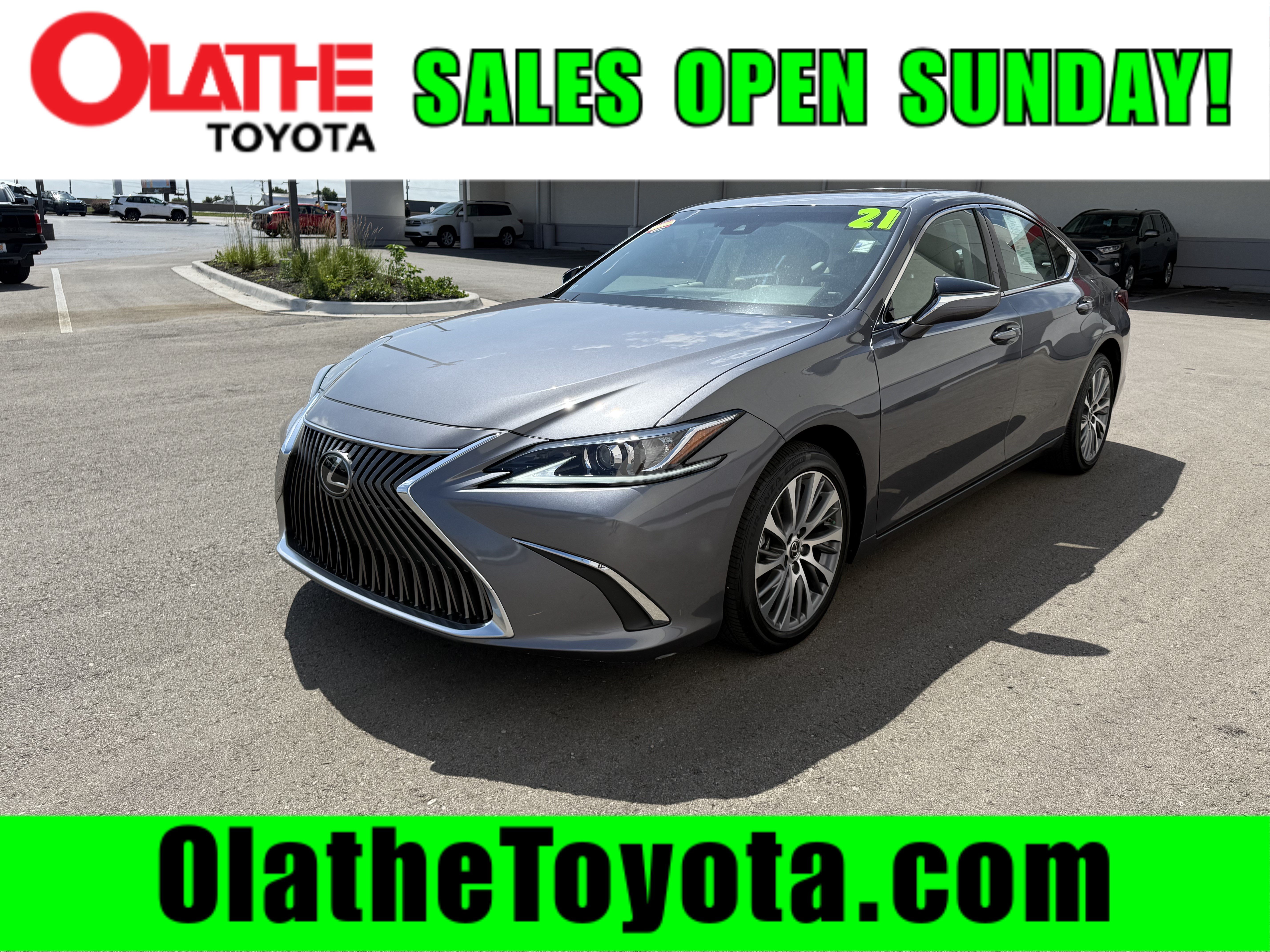 Used 2021 Lexus ES 250 w/ Premium Package AWD/4WD image 2