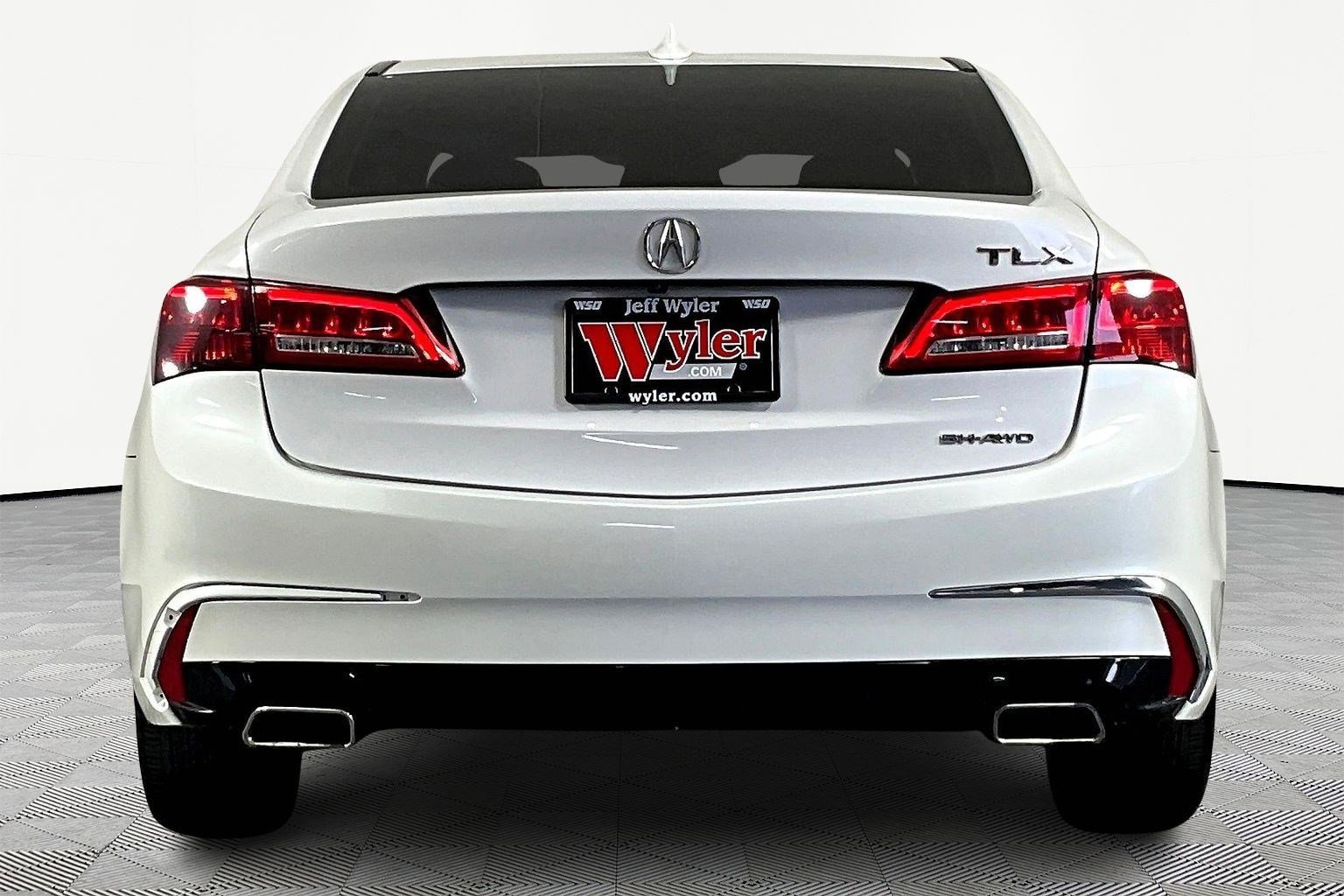 Used 2018 Acura TLX V6 SH-AWD w/ Technology Pkg image 5