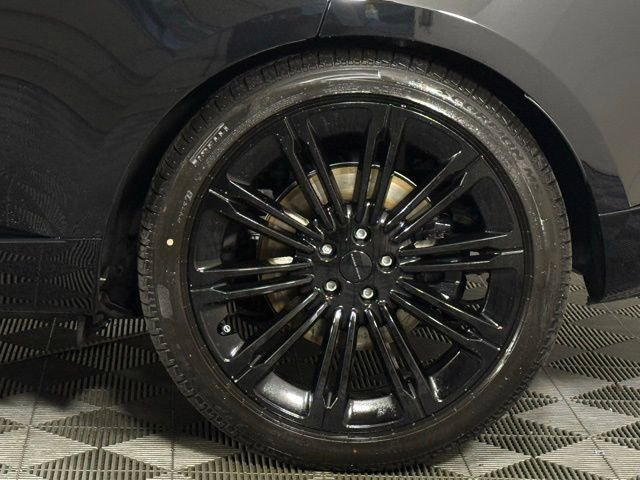 Certified 2026 Land Rover Range Rover SE image 13