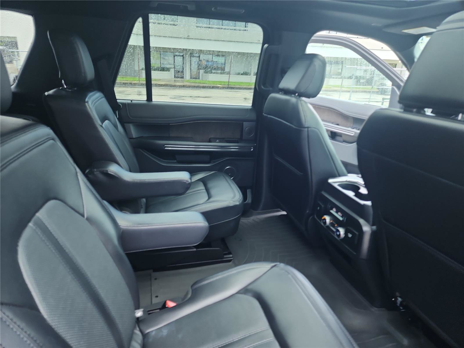 Certified 2021 Ford Expedition Limited RWD image 24