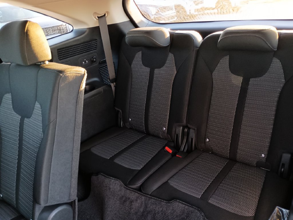 Used 2026 Kia Sorento LX FWD image 29