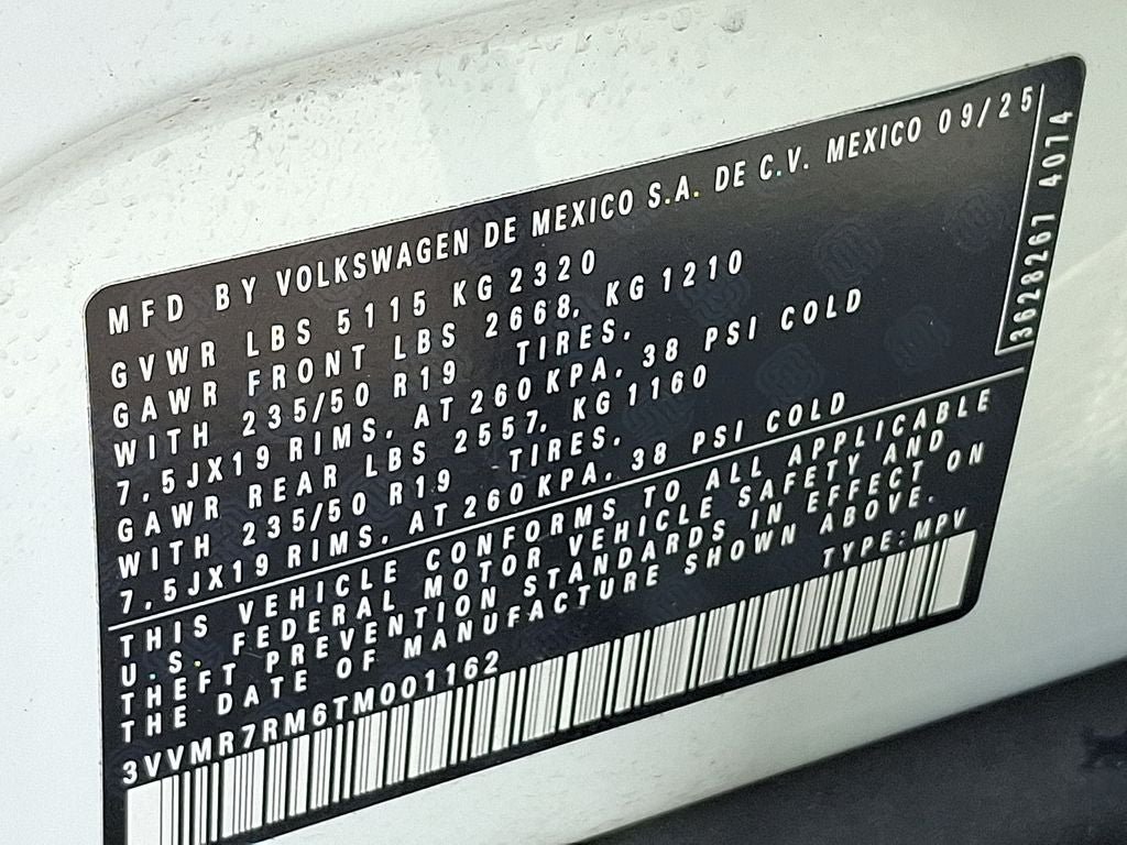Used 2026 Volkswagen Tiguan SE w/ Panoramic Sunroof Package AWD/4WD image 27