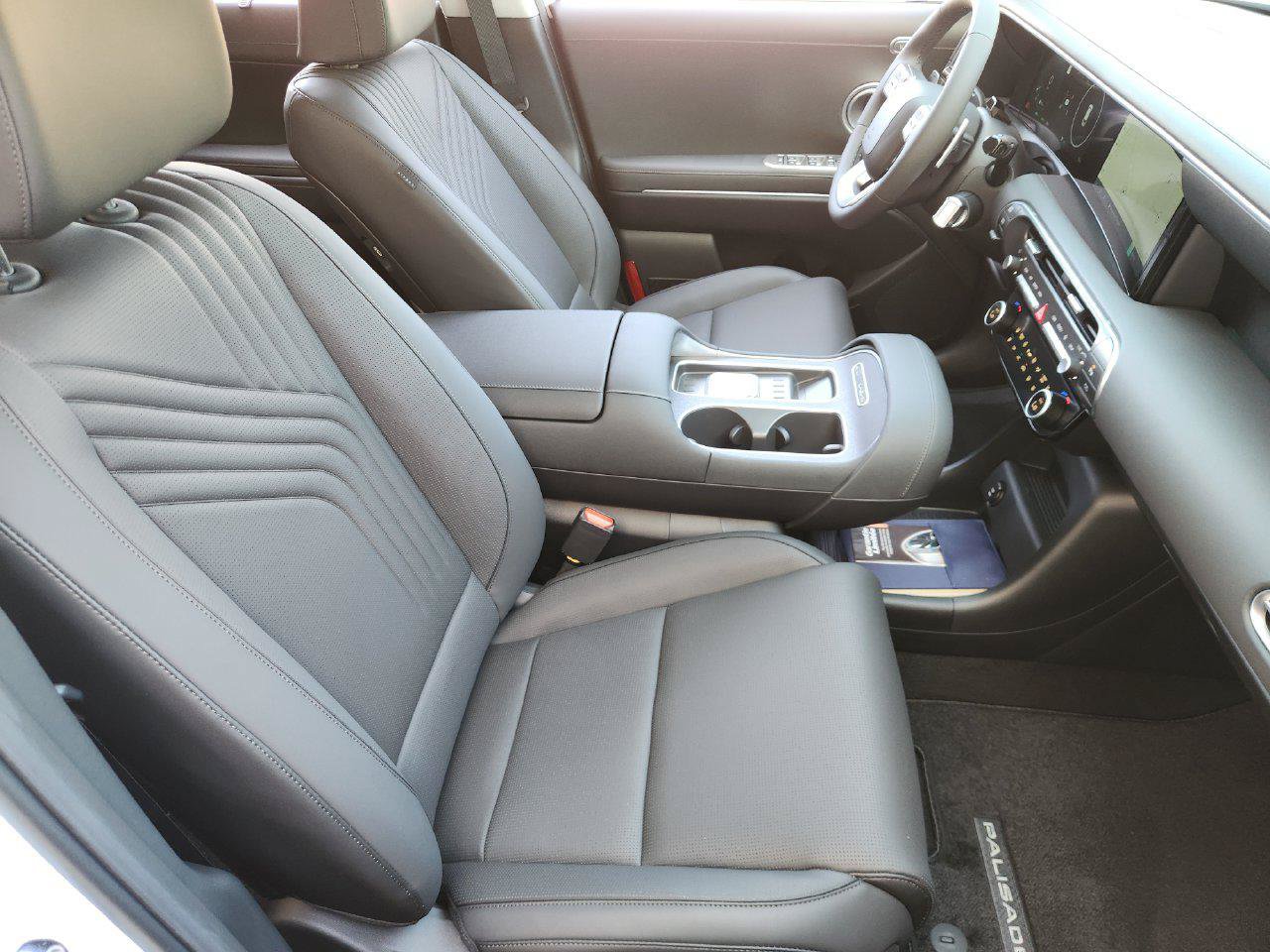 New 2027 Hyundai Palisade SEL Premium FWD image 11