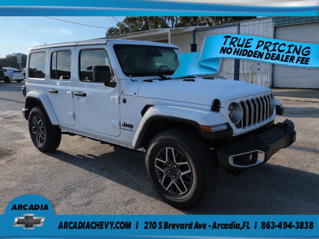 Used 2026 Jeep Wrangler Unlimited Sahara AWD/4WD image 2