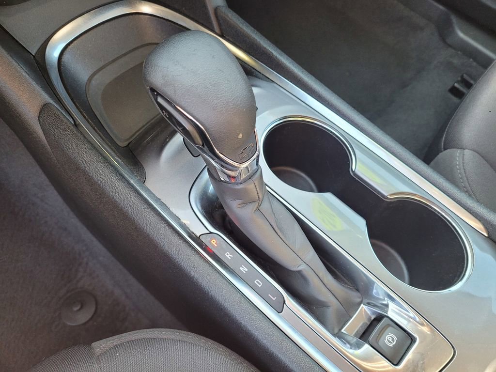 Used 2024 Chevrolet Malibu LT FWD image 16