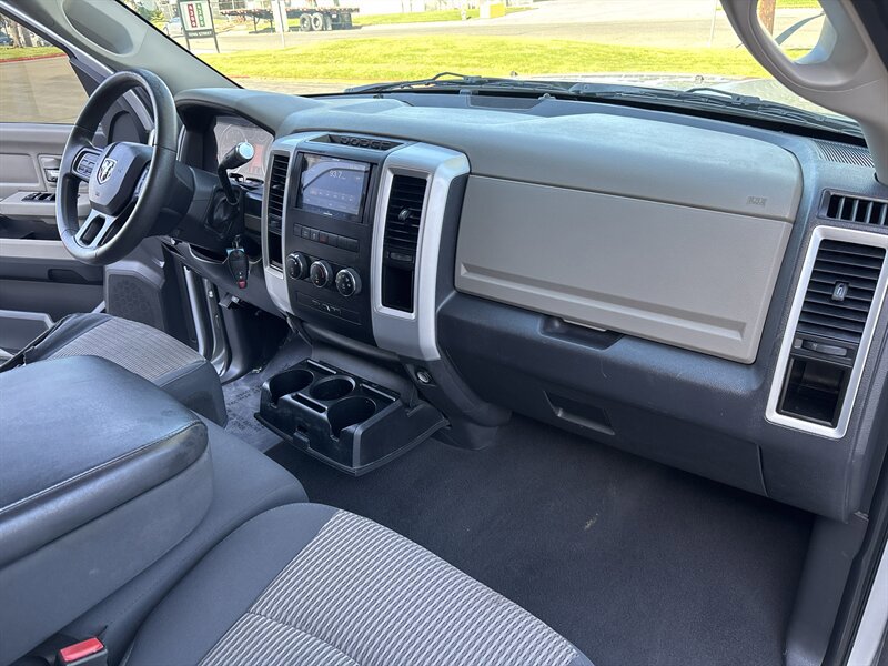 Used 2012 RAM 1500 Classic SLT RWD image 34
