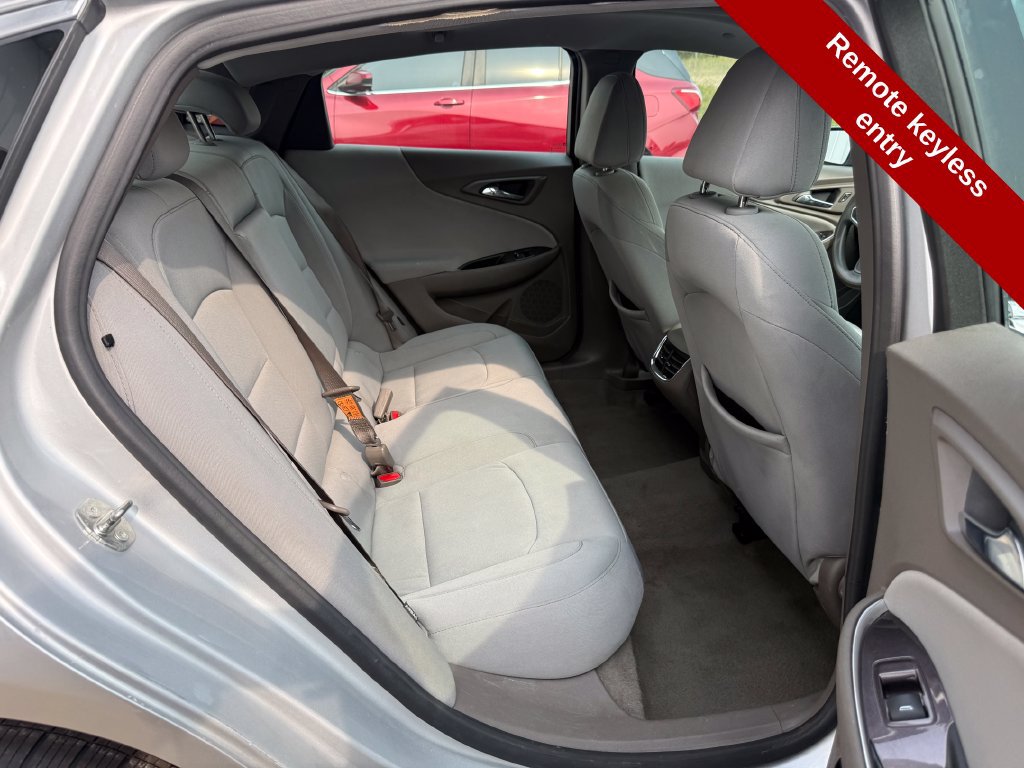 Used 2020 Chevrolet Malibu LT FWD image 35