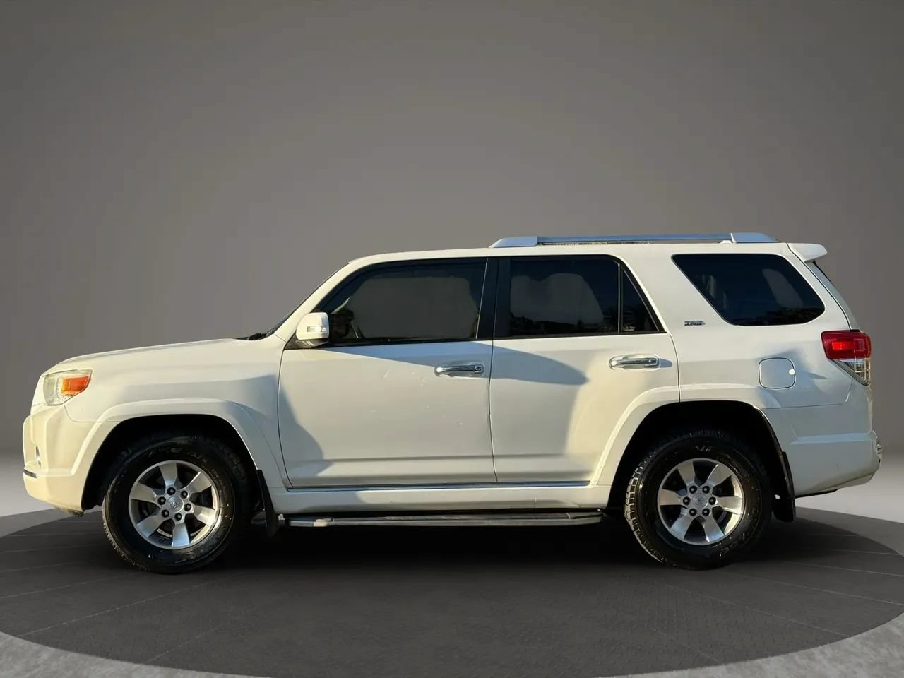 Used 2013 Toyota 4Runner SR5 RWD image 8