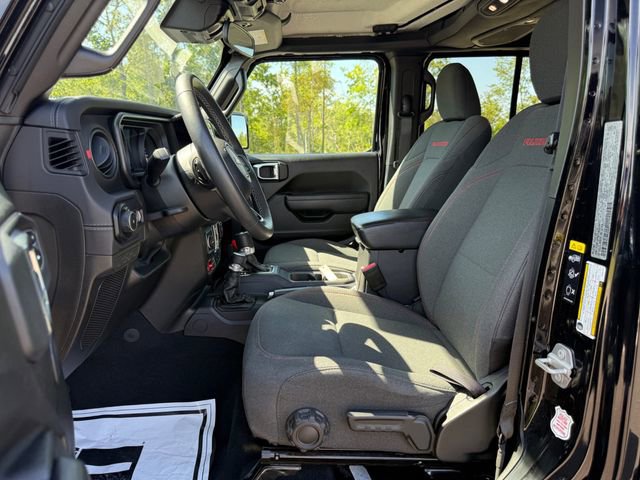 Used 2025 Jeep Wrangler Rubicon w/ Convenience Group image 7