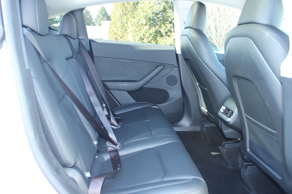 Used 2024 Tesla Model Y Long Range AWD/4WD image 13