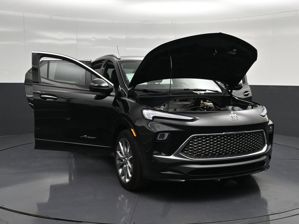 Used 2024 Buick Encore GX Avenir w/ Avenir Technology Package FWD image 32