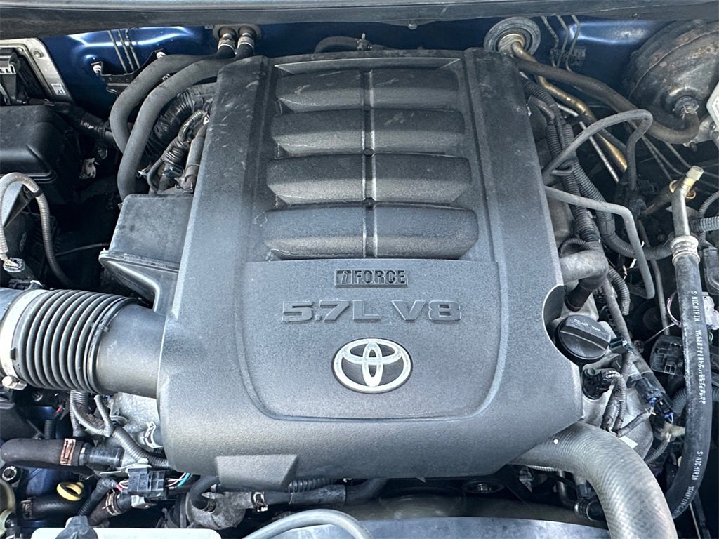 Used 2015 Toyota Tundra SR5 w/ SR5 Upgrade Package image 19