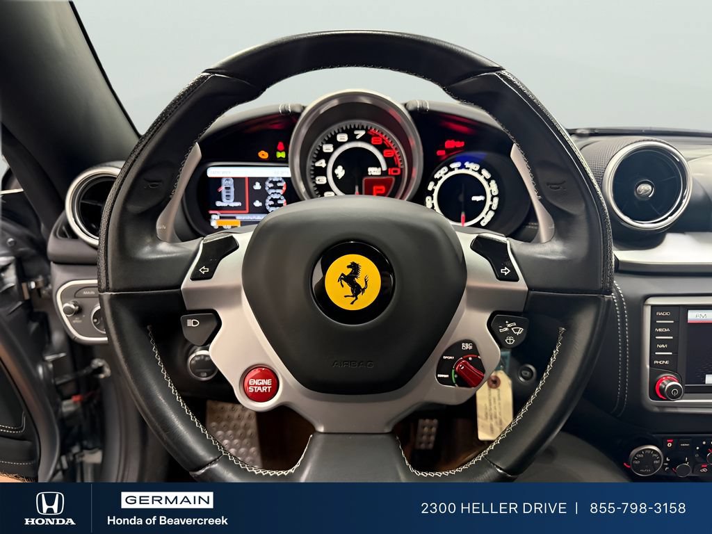 Used 2017 Ferrari California T RWD image 24