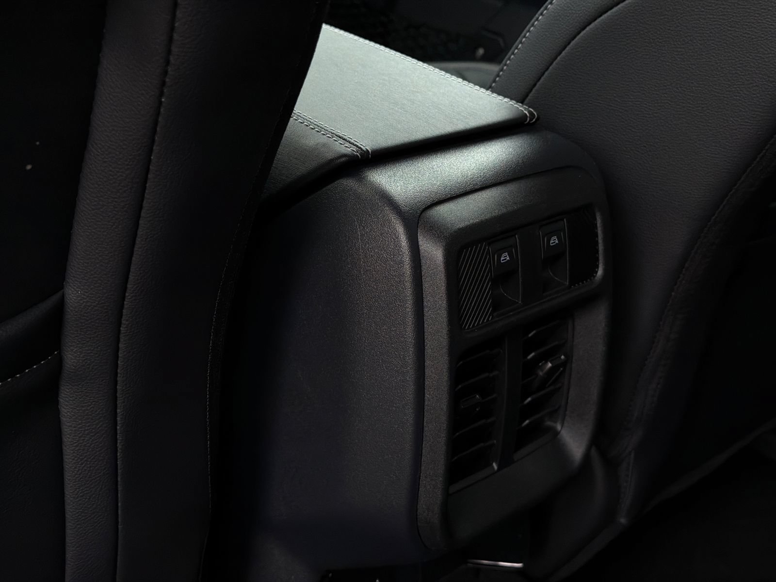 New 2026 Ford Bronco Outer Banks AWD/4WD image 19