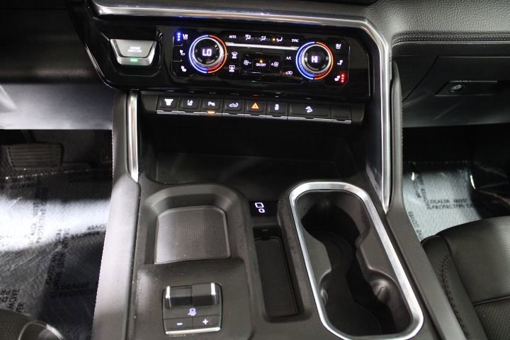 Used 2025 GMC Sierra 2500 Denali image 34