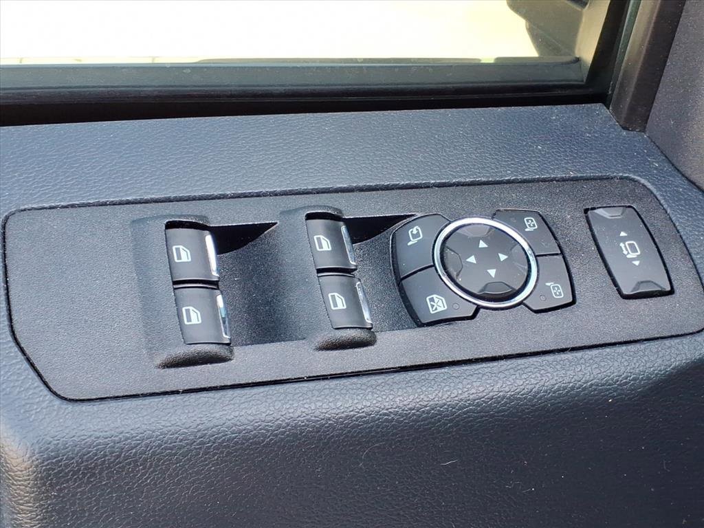 Used 2022 Ford F350 Platinum w/ FX4 Off-Road Package image 17