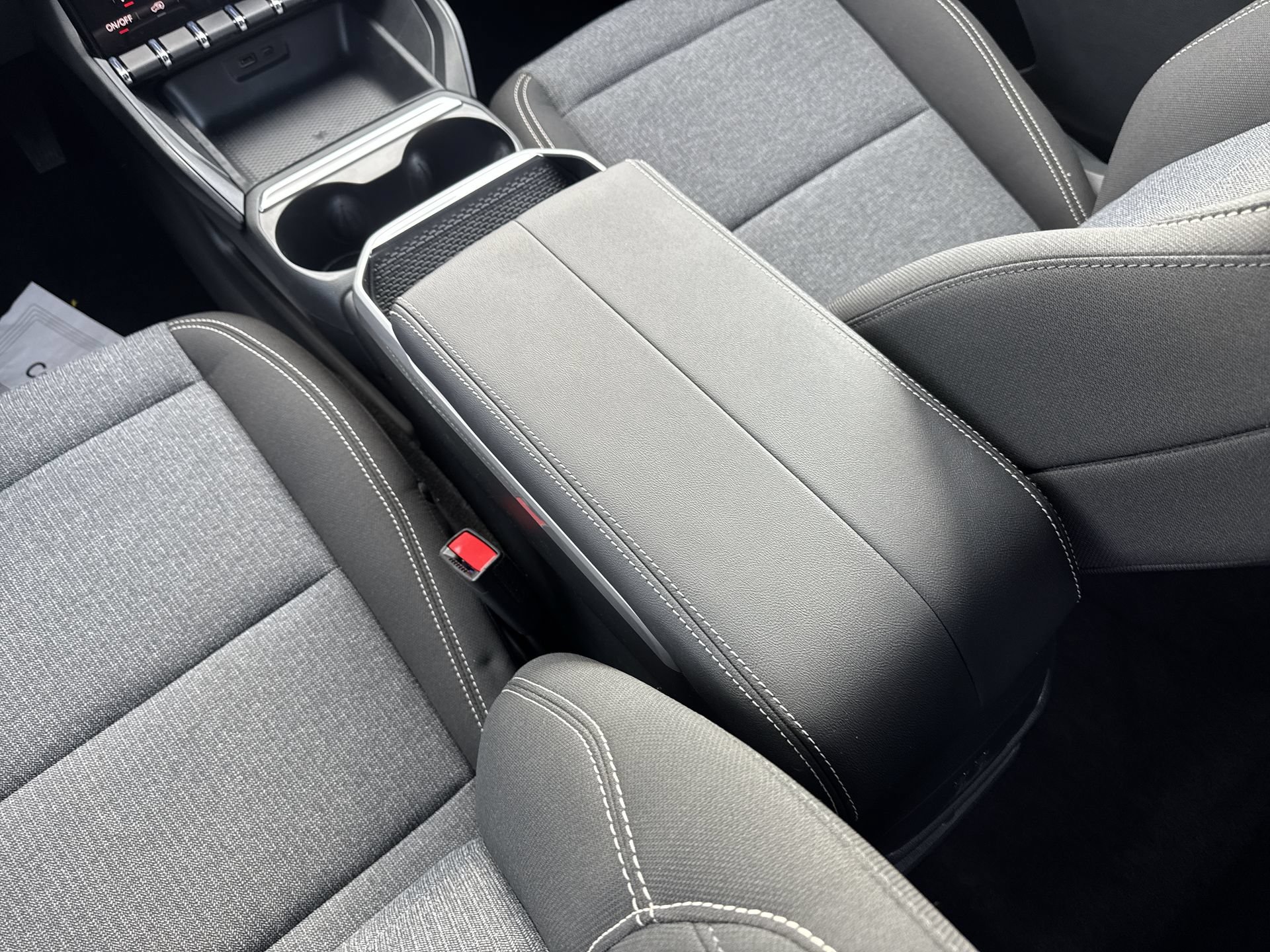 New 2027 GMC Terrain Elevation w/ Black Edition AWD/4WD image 22