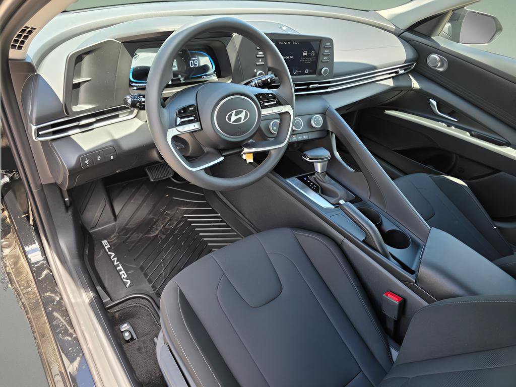 New 2026 Hyundai Elantra SE FWD image 14