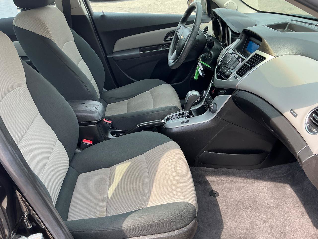 Used 2012 Chevrolet Cruze LS w/ Connectivity Package FWD image 11