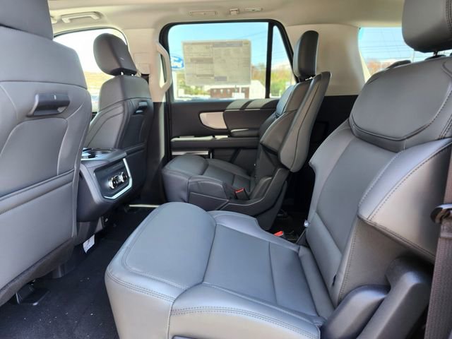 New 2026 Ford Expedition Max Active AWD/4WD image 16