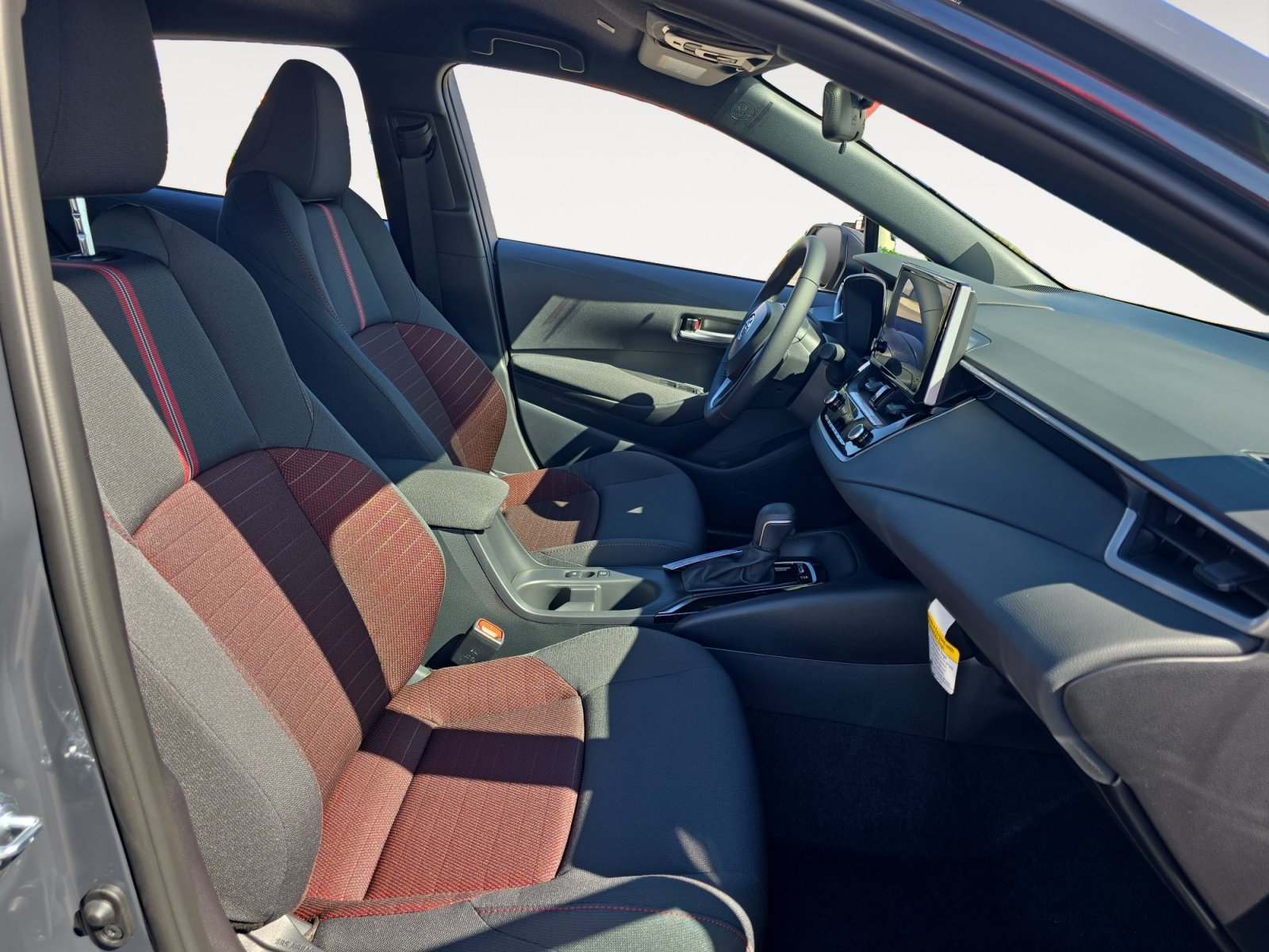New 2027 Toyota Corolla SE FWD image 15