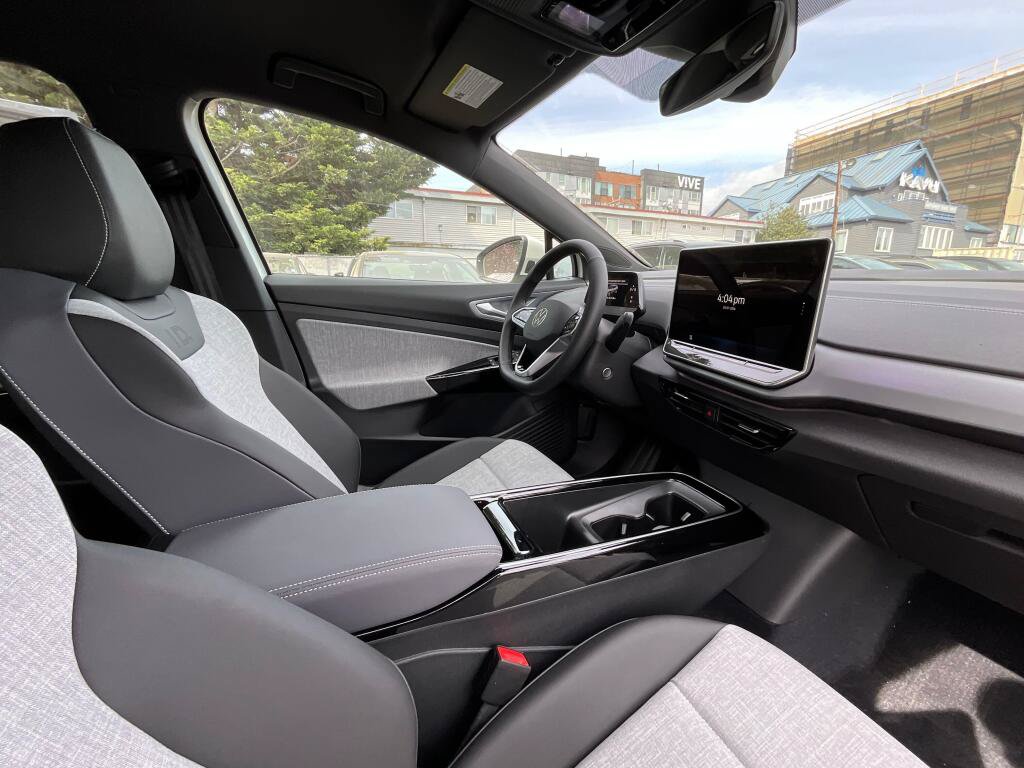 New 2026 Volkswagen ID.4 Pro AWD/4WD image 18