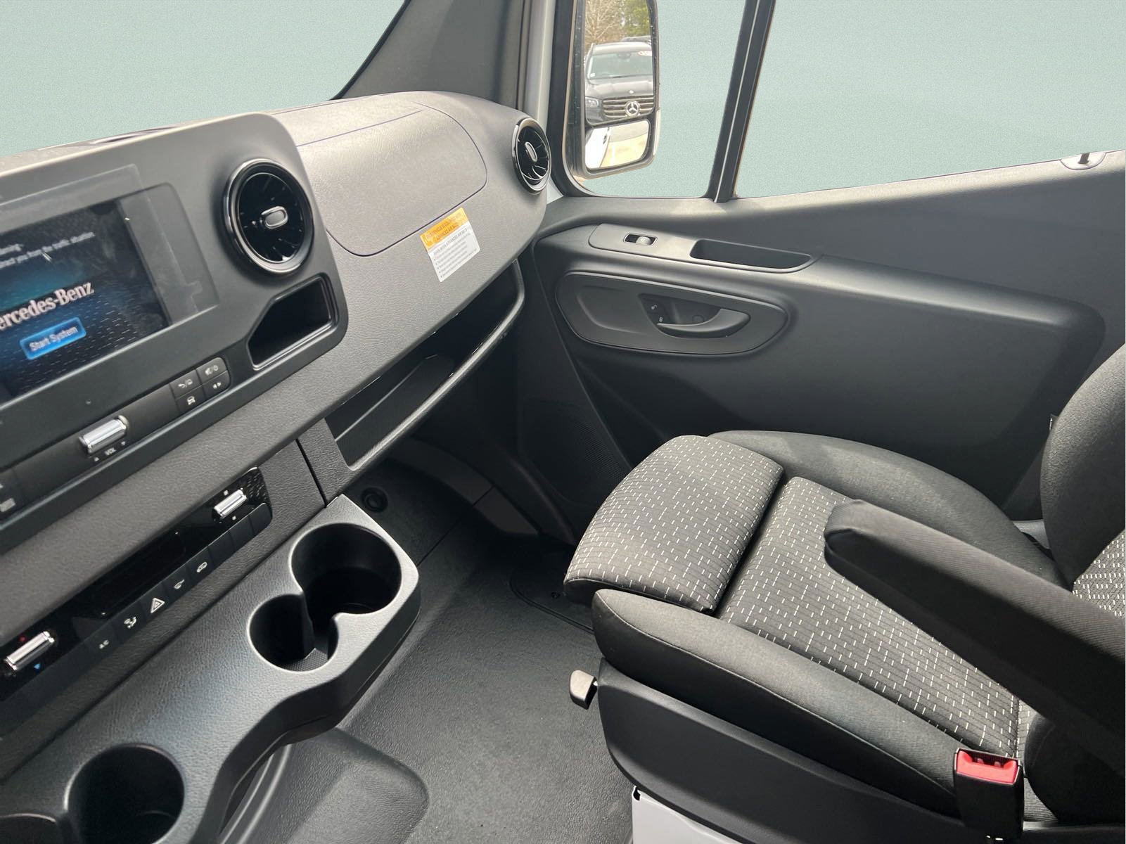Certified 2024 Mercedes-Benz Sprinter 2500 image 34