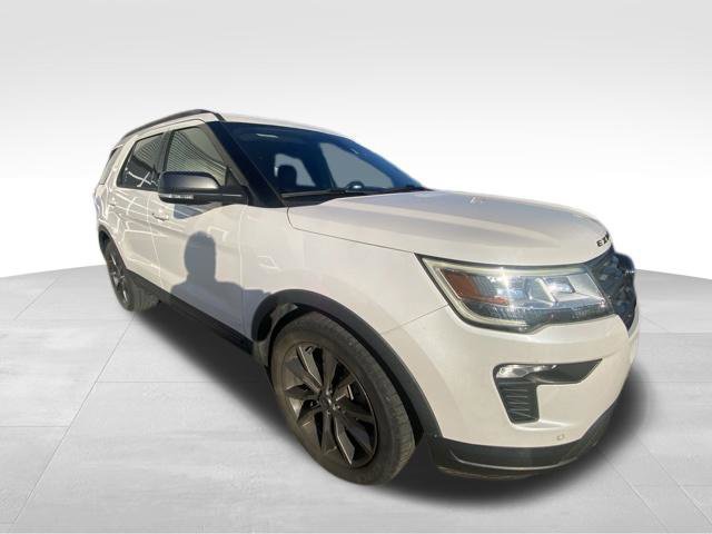 Used 2018 Ford Explorer XLT w/ Equipment Group 202A FWD image 18
