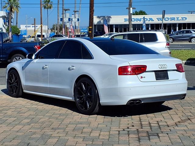 Used 2014 Audi S8 image 3